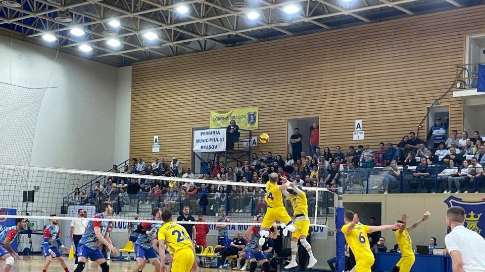 Corona Brașov, la un pas de titlu în Divizia A1 la volei masculin