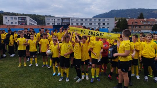 Situația tensionată de la FC Brașov continuă, astăzi, copiii și părinții au protestat