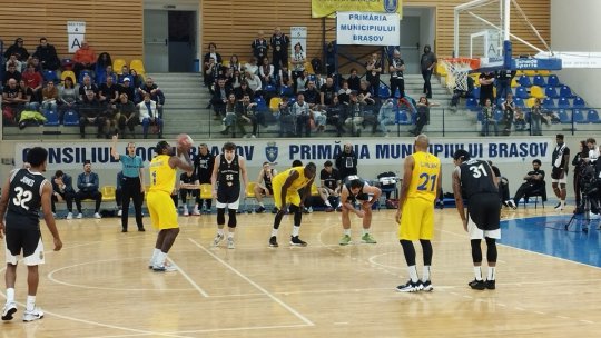 Corona Brașov, înfrângere în fața campioanei 