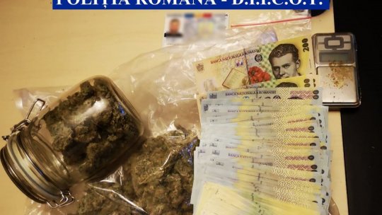 Traficul de droguri va fi sancţionat cu pedepse mai mari, potrivit unei legi adoptate de Parlament