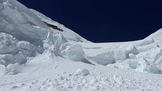 Riscul de avalanșă în Munții Făgăraș, la gradul 3 din 5