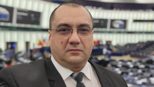 Cristian Terheş: „Trebuie să apărăm interesul naţiunii române”