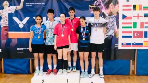 Sportivii secției de badminton de la Kids Tâmpa, medalii la un turneu din Croația
