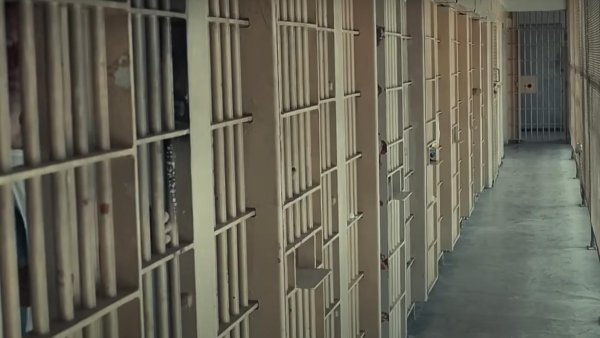 Danemarca închiriază celule de închisoare în Kosovo