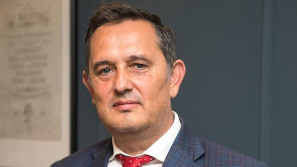 Gheorghe Piperea: „Toţi trebuie să ne batem pentru interesele României”