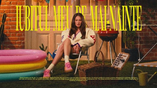 Raluka transformă hitul clasic „La o masă mai retrasă”  în „Iubitul meu de mai-nainte”