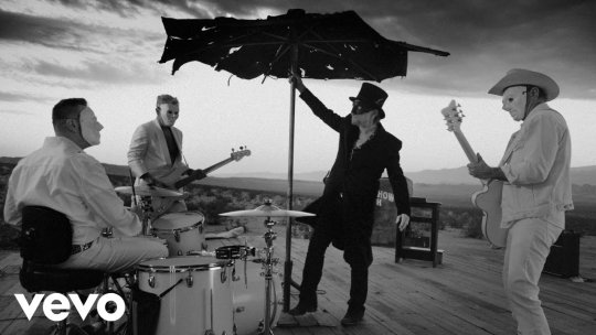 U2 a lansat single-ul „The Greatest Show on Earth” și anunță un turneu mondial