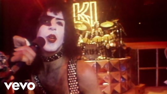 Ace Frehley, cofondator al trupei rock KISS, a murit