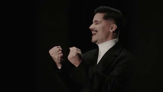 Andrei Ursu a lansat piesa „O nouă viață”, despre iubiri pierdute și începuturi