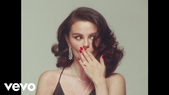 Selena Gomez și Benny Blanco au lansat single-ul „Sunset Blvd”