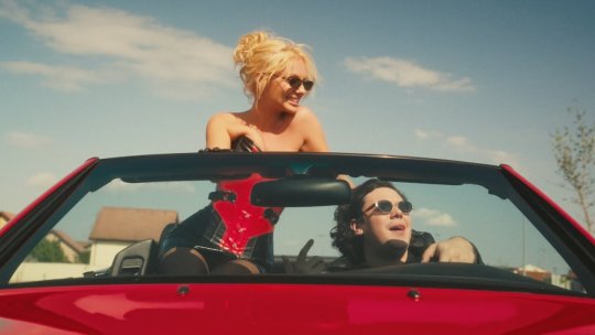 ADI și Alexandra Stan au lansat „Aer”