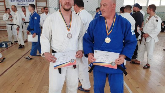 Poliţişti braşoveni, pe podium la Campionatul de Judo