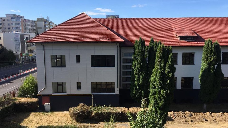 Colegiul Național de Informatică și-ar putea primi elevii în vechiul sediu abia în următorul an școlar