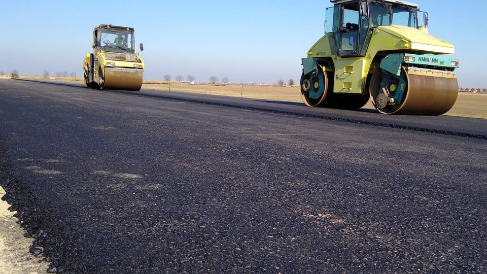 Lucrările avansează pe tronsonul de pe autostrada Comarnic Braşov