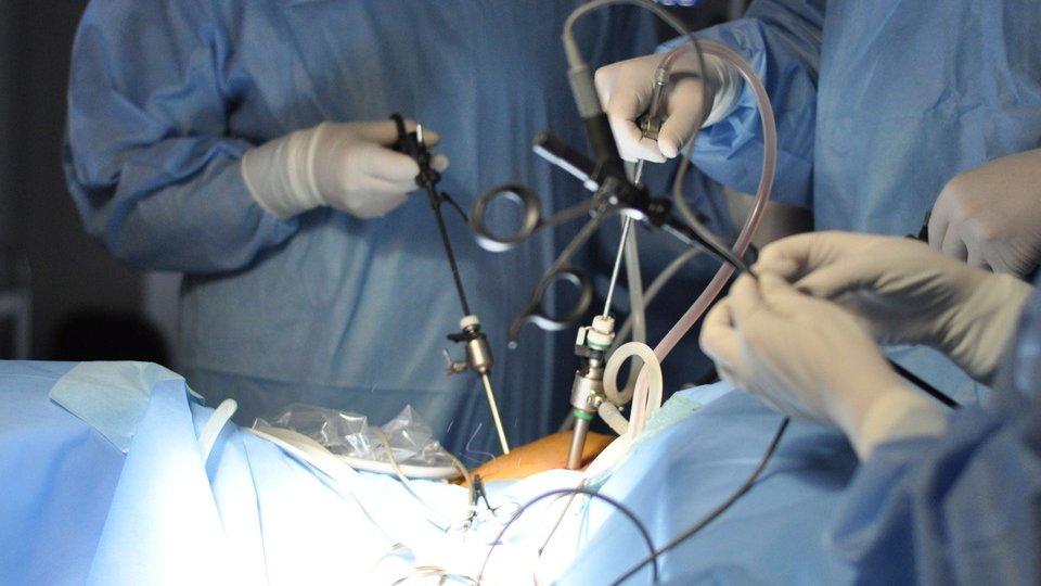 Chirurgie minim invazivă în dezvoltare, la Spitalul Județean