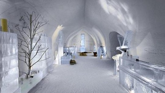 Construcţia Hotelului de Gheaţă de la Bâlea Lac a fost amânată