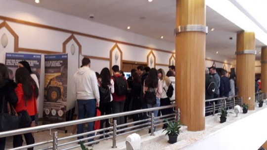 Studenții, față în față cu companiile