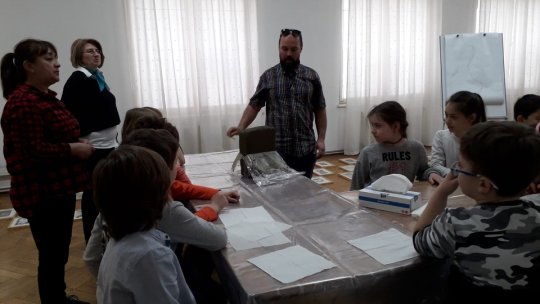 Micuții brașoveni pe urmele lui Brâncuși