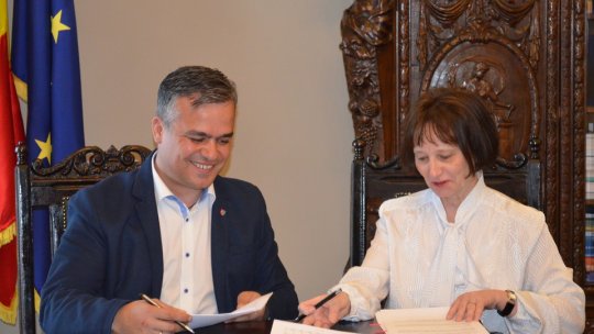 Semnare de contracte pentru noii manageri de la Spitalul de Boli Infecţioase şi Maternitate