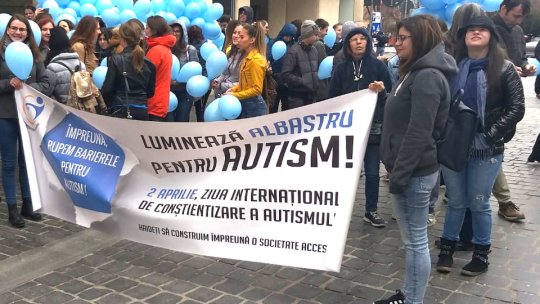 Marș simbolic cu ocazia Zilei Internaționale de Conștientizare a Autismului