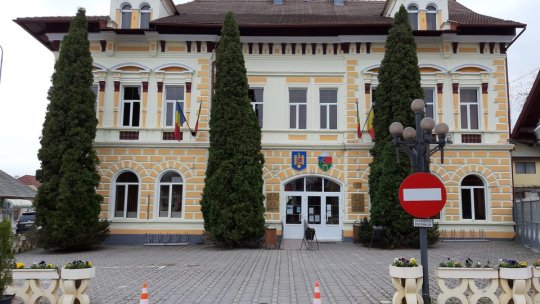 Teren de sport multifuncțional la Săcele