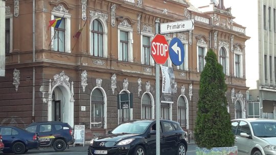 Expoziția de bază a Muzeului de Artă rămâne încă închisă