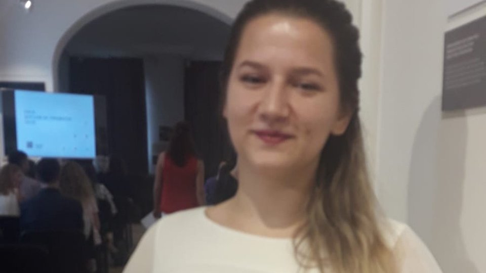 A terminat șefă de promoție cu media 10, la singura facultate de Ingineria Lemnului din țară