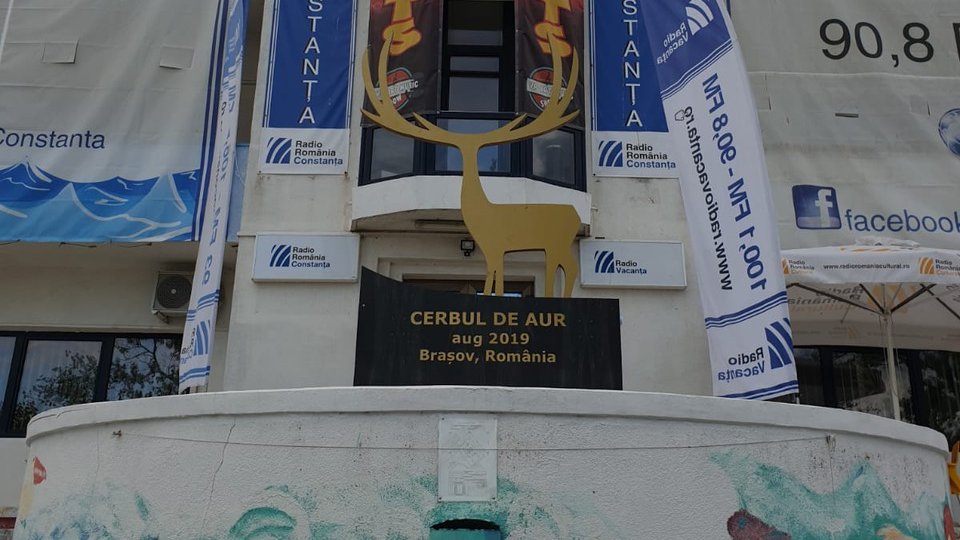 Cerbul de Aur dă startul concursului pe Facebook 'Priveşte Cerbul'