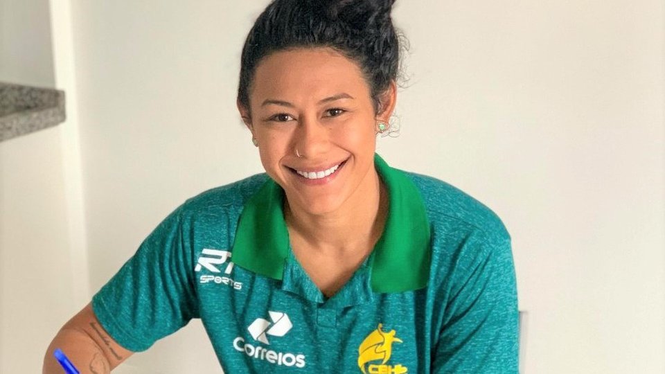 Un nou transfer pentru echipa de handbal feminin Corona Braşov