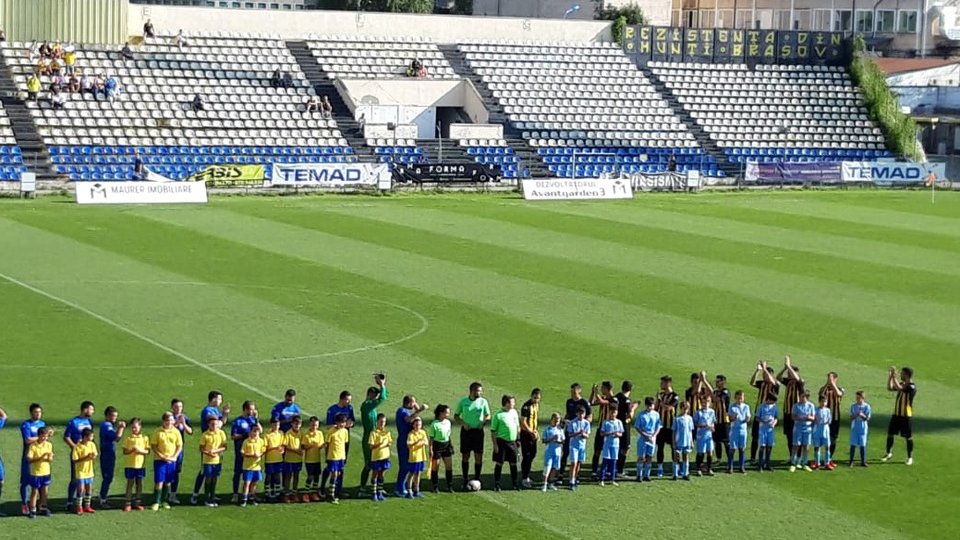 ACS SR Brașov şi Corona Brașov, partidă amicală pe stadionul Tineretului