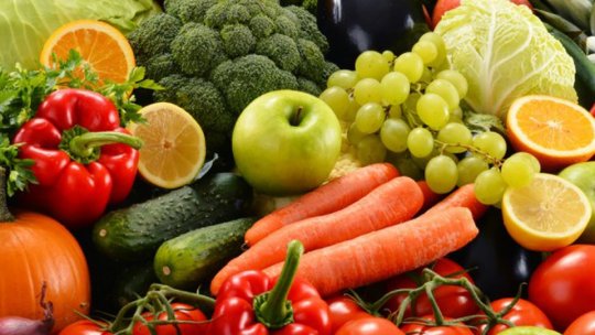 2,5 tone de legume şi fructe, retrase de pe piaţa braşoveană, într-o singură zi