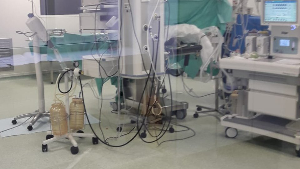 Doi roboţi luptă cu infecţiile nosocomiale la Spitalul din Făgăraş