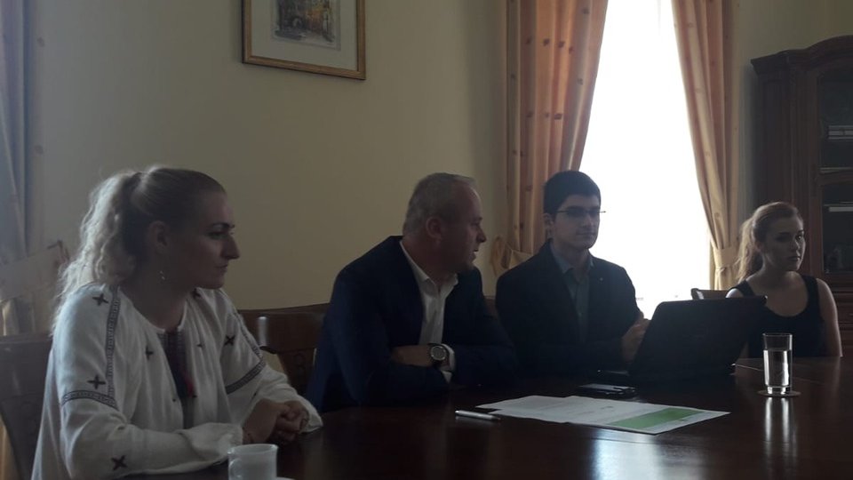 Cei mai buni absolvenți de liceu care aleg Universitatea Transilvania se vor bucura și în acest an de facilități