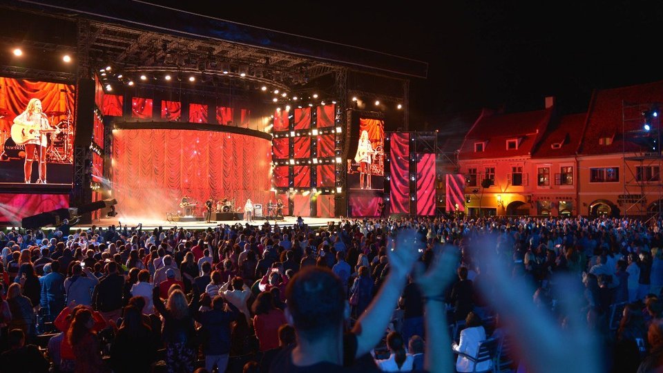 Șapte jurați vor alege concurenții Festivalului Cerbul de Aur 2019