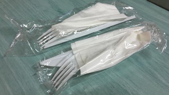 Fără veselă, tacâmuri sau pahare din plastic, începând cu 1 octombrie