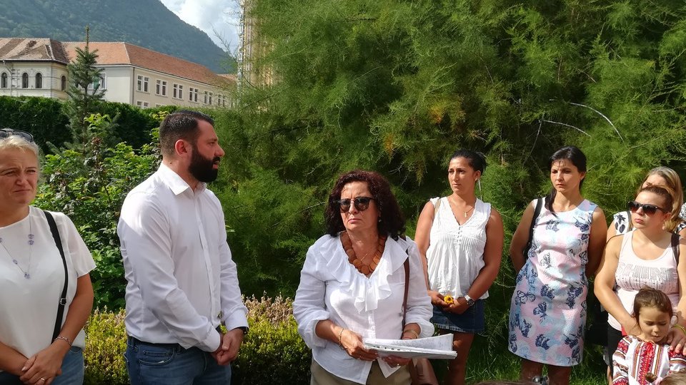 Cu mic, cu mare, la protest la Primărie