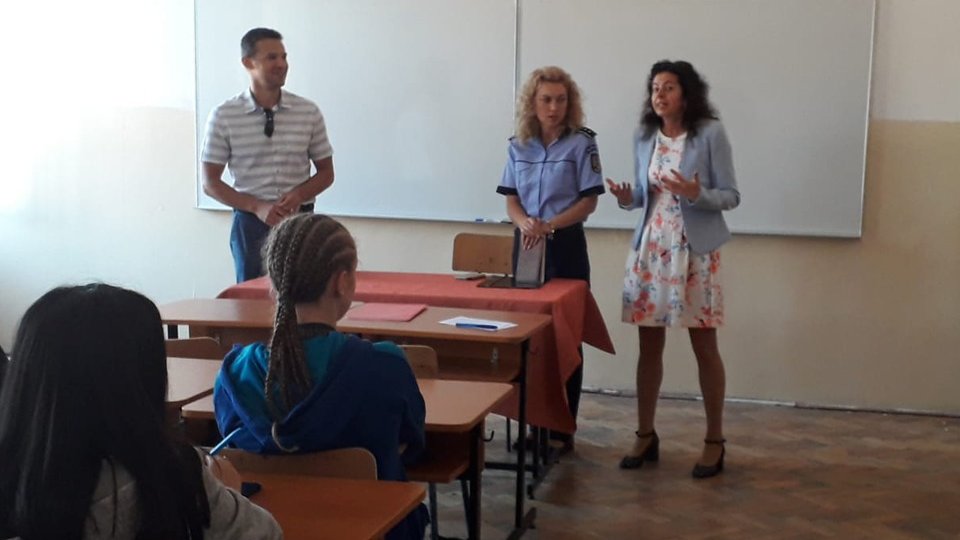Campania "10 pentru siguranţă", în şcoli