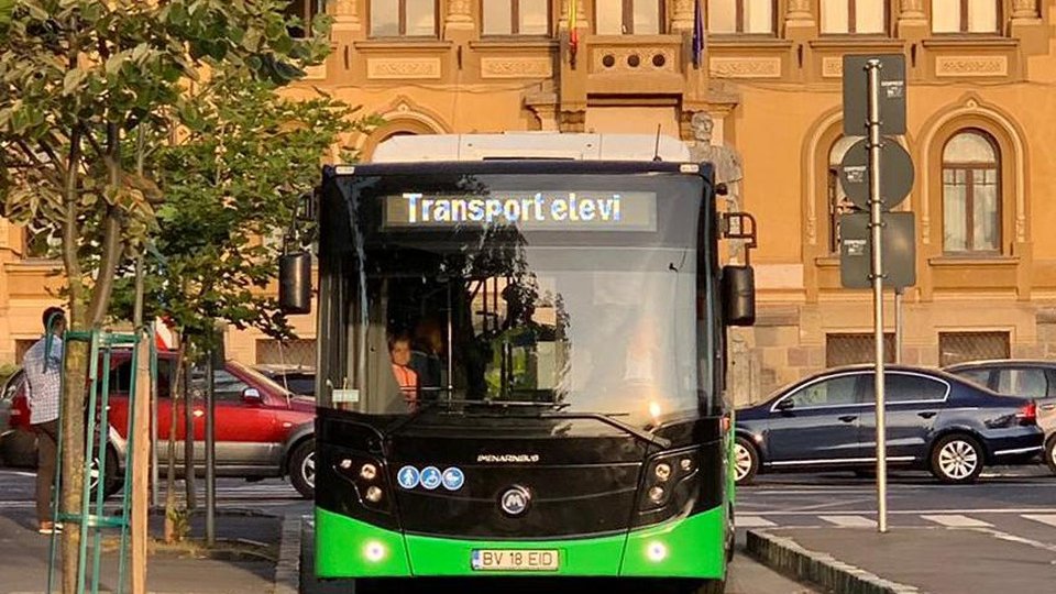 Mai multe autobuze pentru transportul elevilor către Centrul Istoric