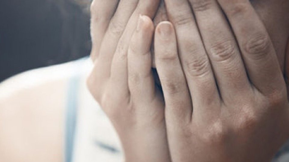 Vârsta tinerilor care consumă droguri scade îngrijorător, în România