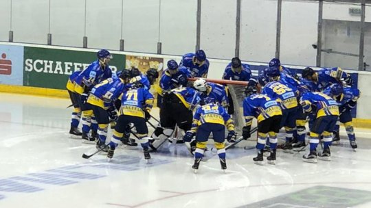 Hocheiştii de la CSM Corona Braşov revin pe gheaţa proprie, vineri