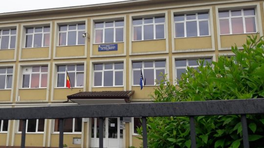 Peste 100 de corpuri de clădire ale şcolilor din judeţul Braşov nu au autorizaţie de securitate la incendiu