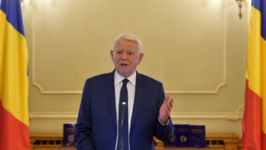 Preşedintele Senatului, Teodor Meleşcanu a anunţat că nu demisionează până când decizia Curţii Constituţionale nu va apărea în Monitorul Oficial