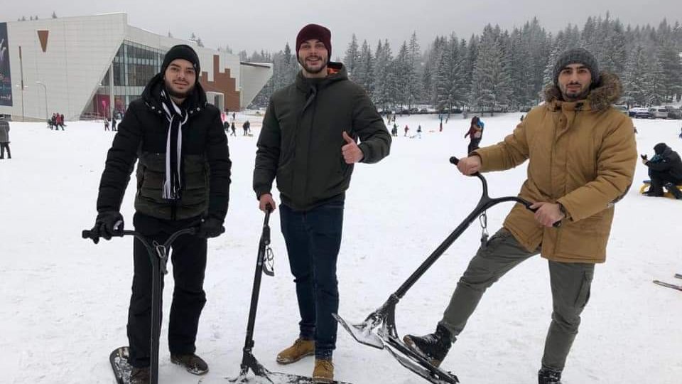 Trotinetele pentru zăpadă, noua atracţie din Poiana Braşov