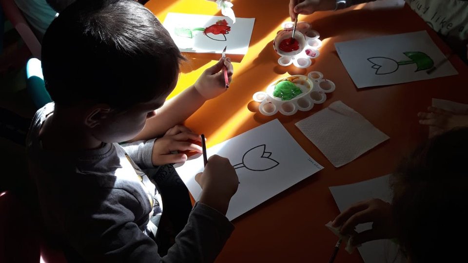 Grădinița cu Program Prelungit 35, în scenariul roșu, 2 săptămâni. 26 de unități școlare din județ sunt în scenariul roșu