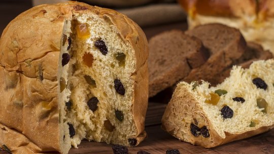 1500 de cozonaci, oferiți medicilor și artiștilor brașoveni