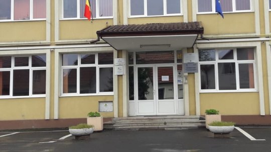 12 unități școlare, închise parțial în județ, din cauza gripei