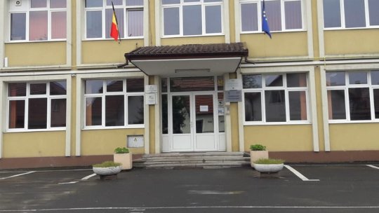 23 de școli închise parțial, la Brașov, din cauza gripei