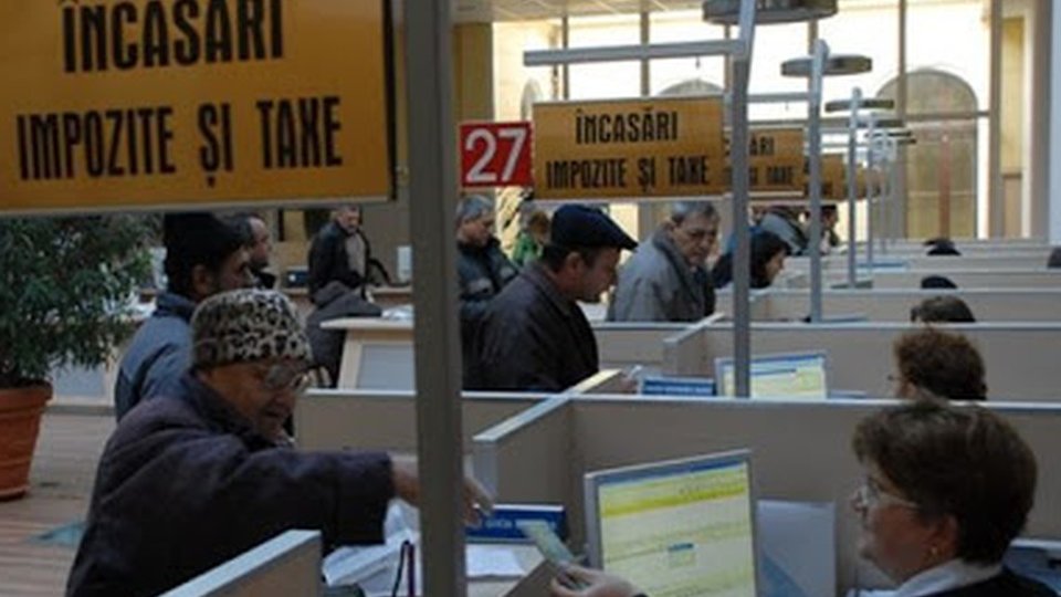 CAS suspendă total relațiile cu publicul