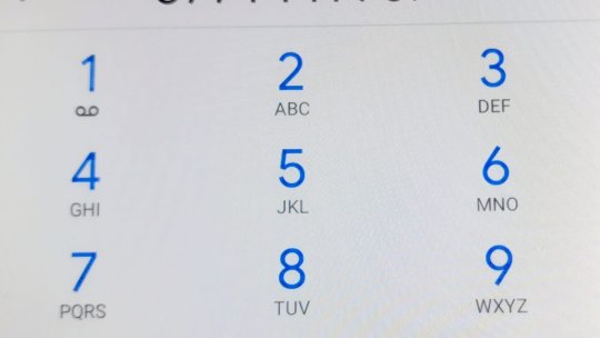 Linie de consiliere psihologică pentru profesori, elevi și părinți pe tema Covid 19