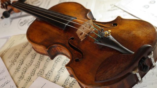 A lăsat vioara, pentru a deveni voluntar, în vreme de pandemie